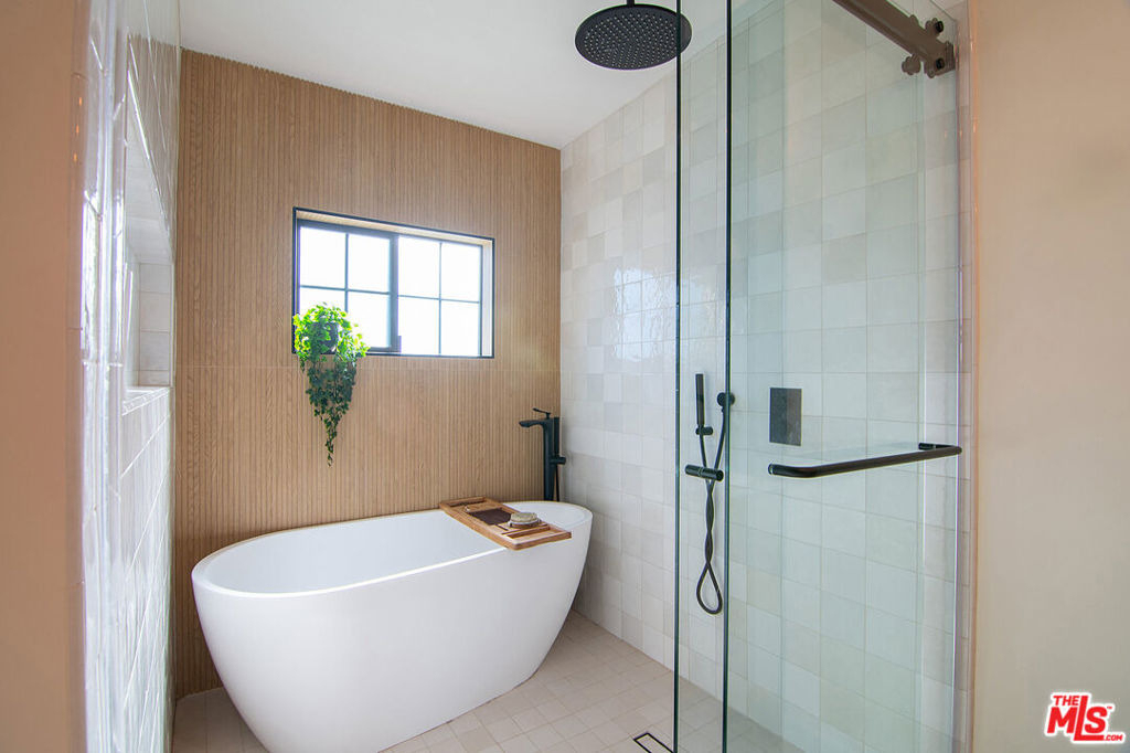 13220 Erwin Street - Photo 15