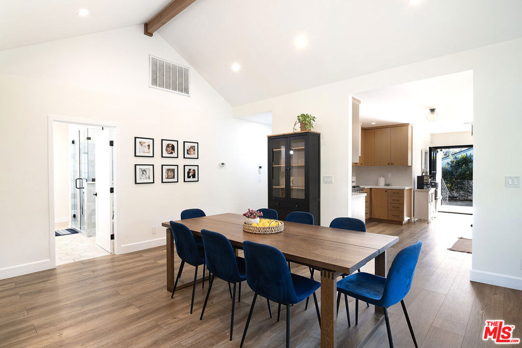13220 Erwin Street - Photo 8