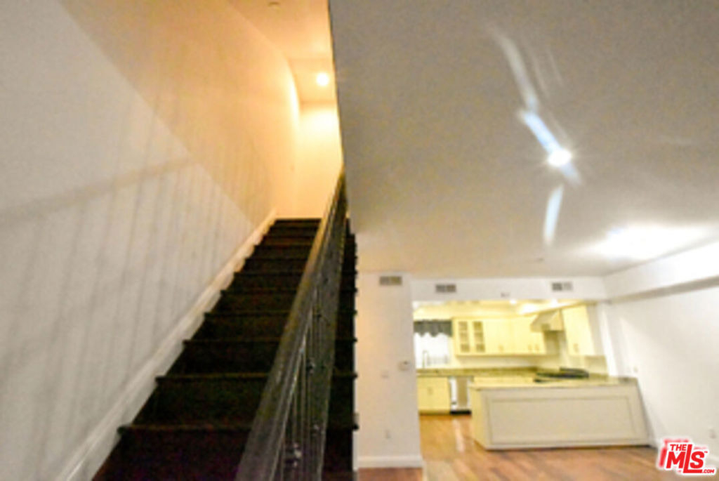 4428 Fulton Avenue - Photo 25