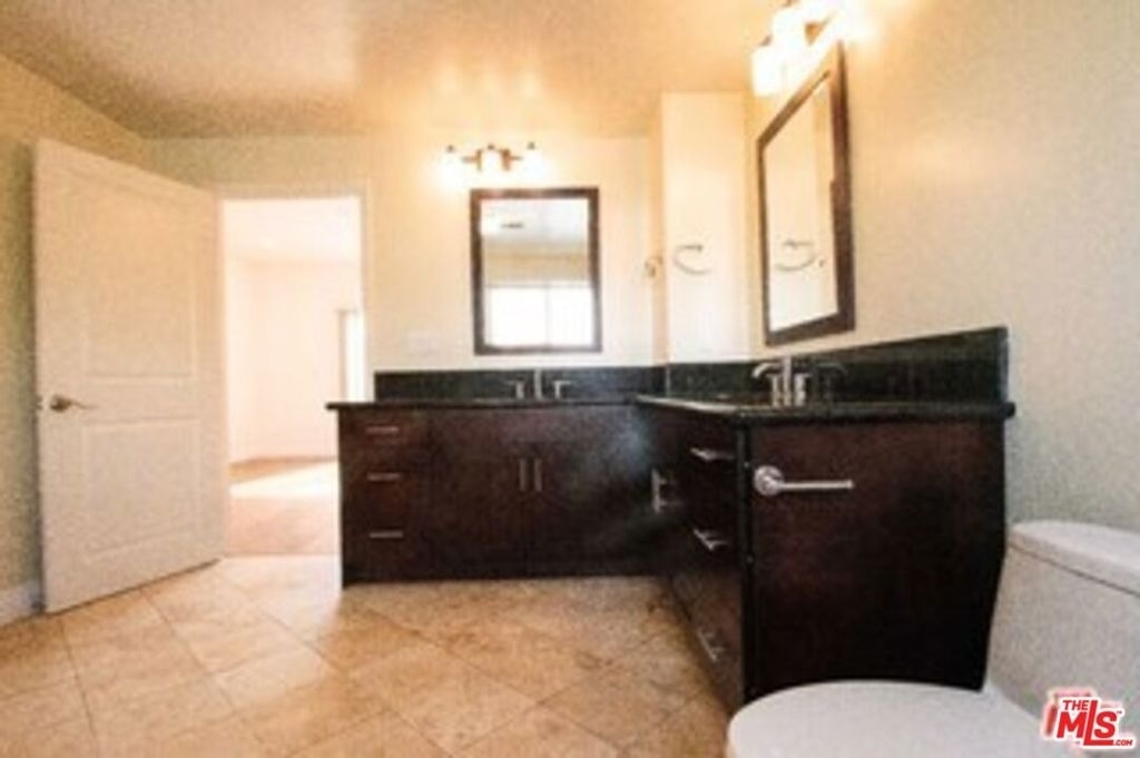 4428 Fulton Avenue - Photo 10