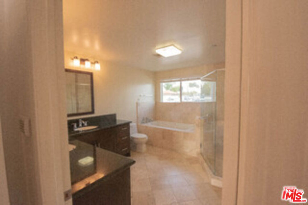 4428 Fulton Avenue - Photo 11