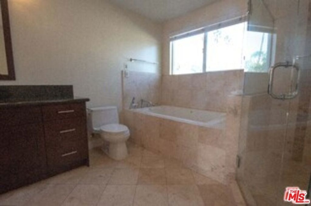 4428 Fulton Avenue - Photo 12