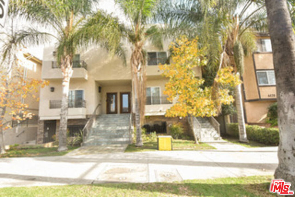 4428 Fulton Avenue - Photo 2