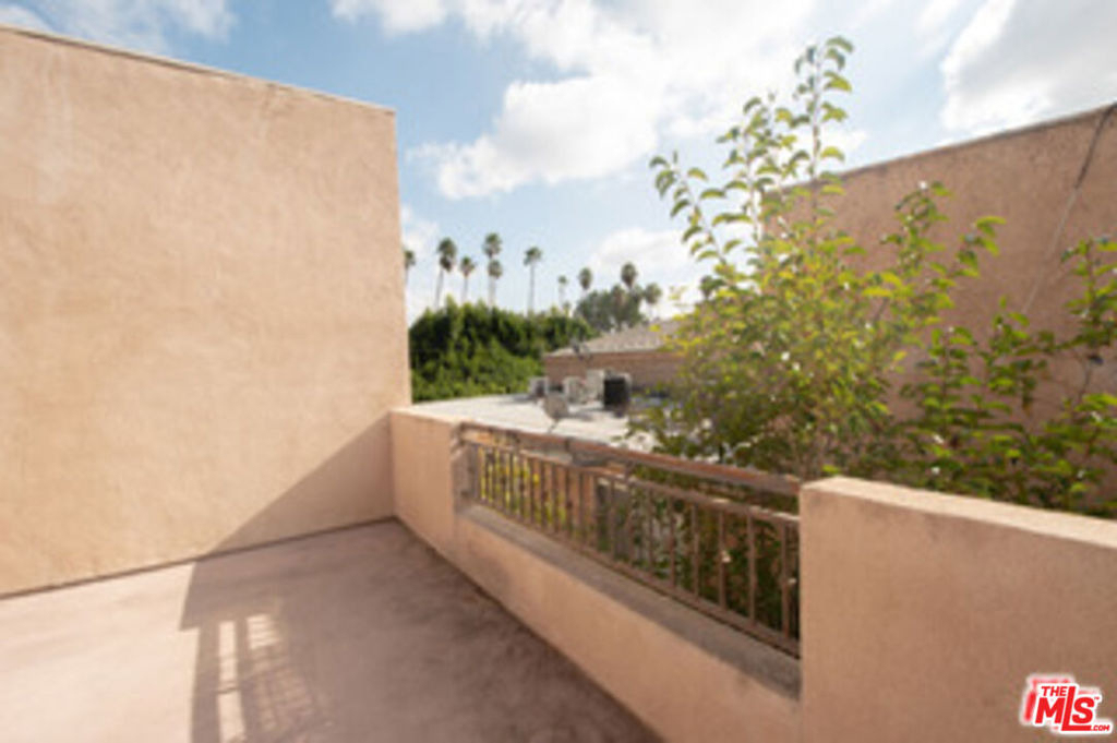 4428 Fulton Avenue - Photo 15