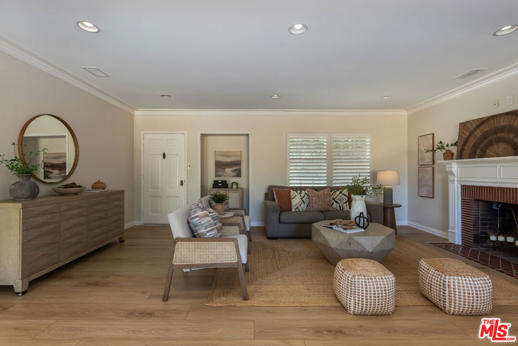 3544 Gardenia Avenue - Photo 4