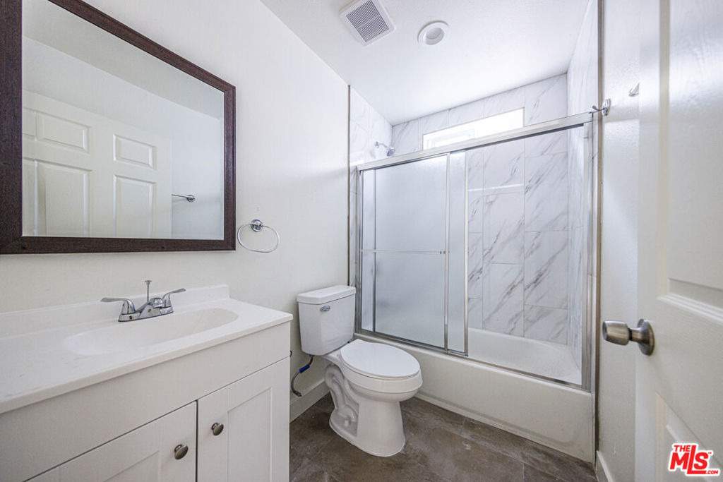 442 E 118th Street - Photo 3