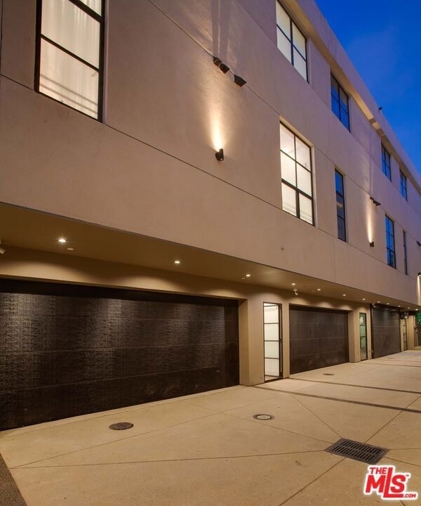1254 N Las Palmas Avenue - Photo 18