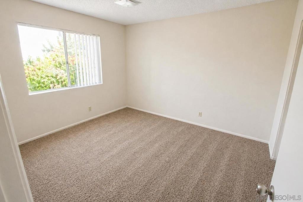 948 E Chase Ave - Photo 9