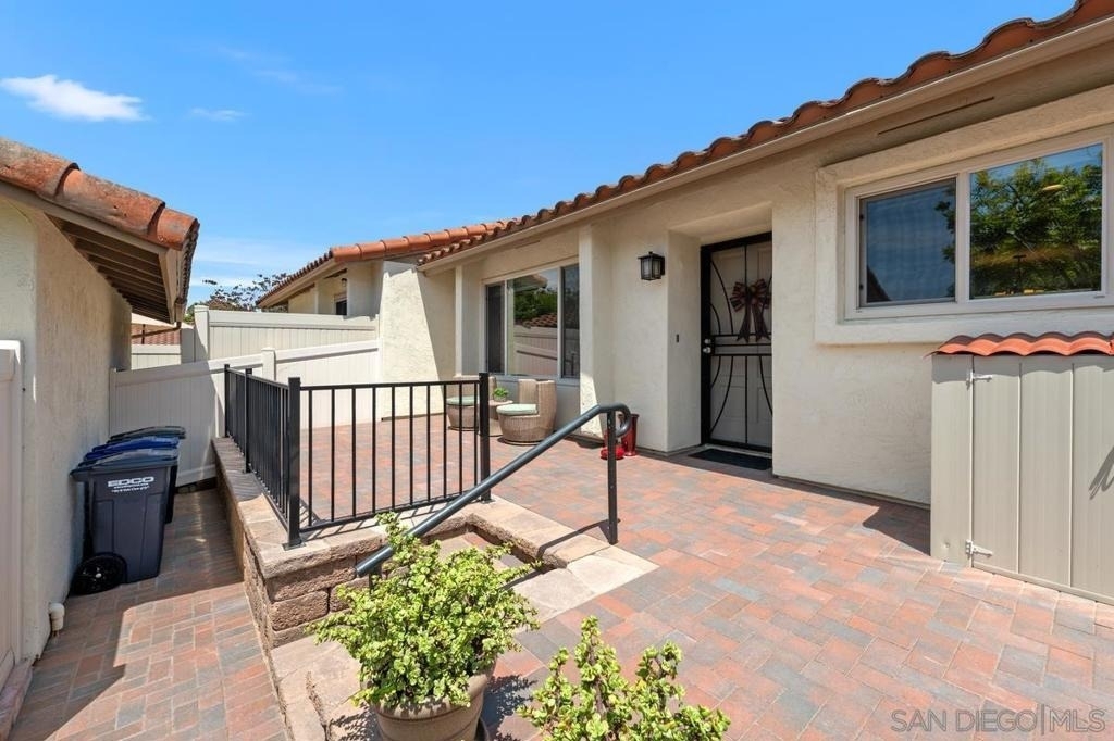 358 Abington Rd - Photo 4