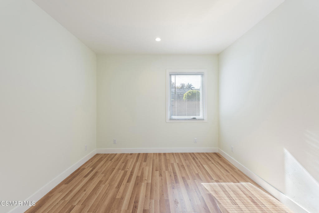 301 Frances Street - Photo 15