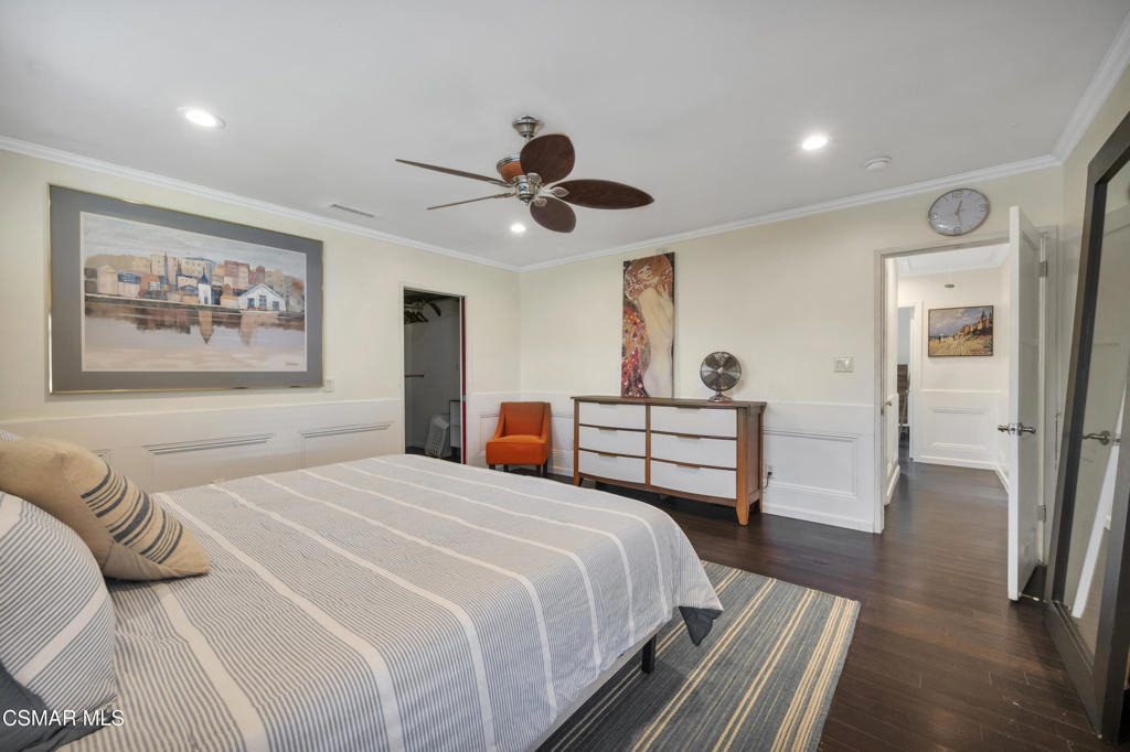 3870 Clark Avenue - Photo 9