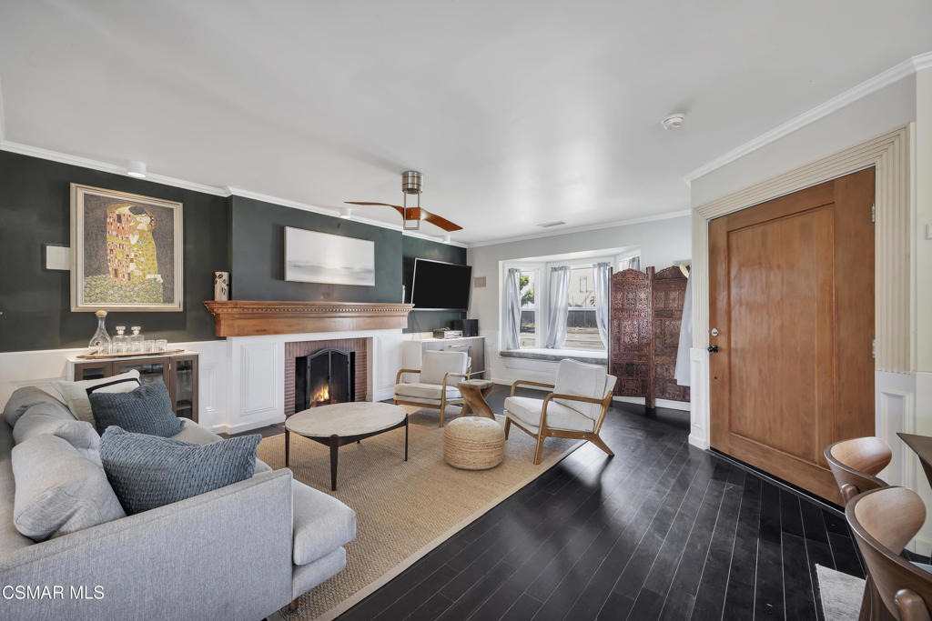 3870 Clark Avenue - Photo 3