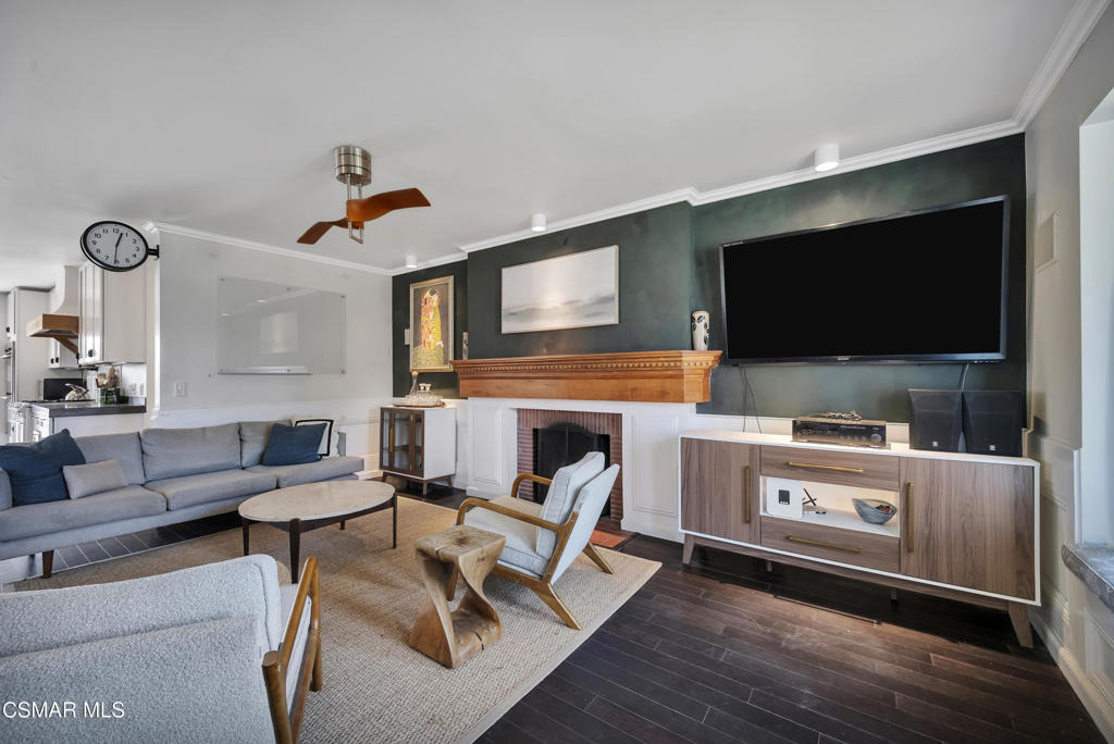 3870 Clark Avenue - Photo 2