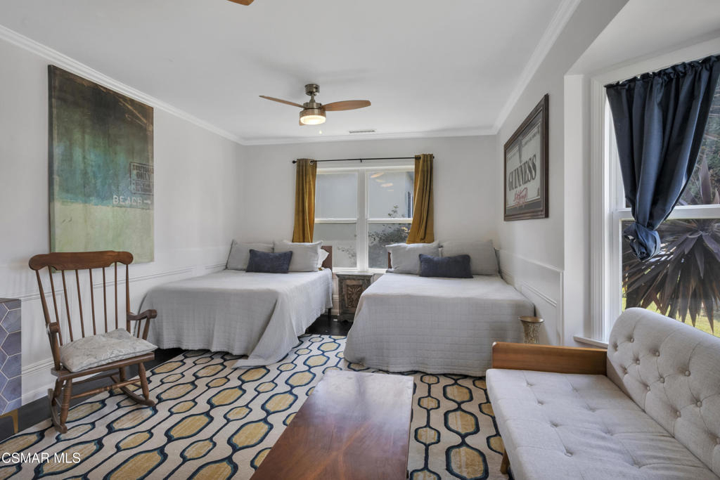 3870 Clark Avenue - Photo 17
