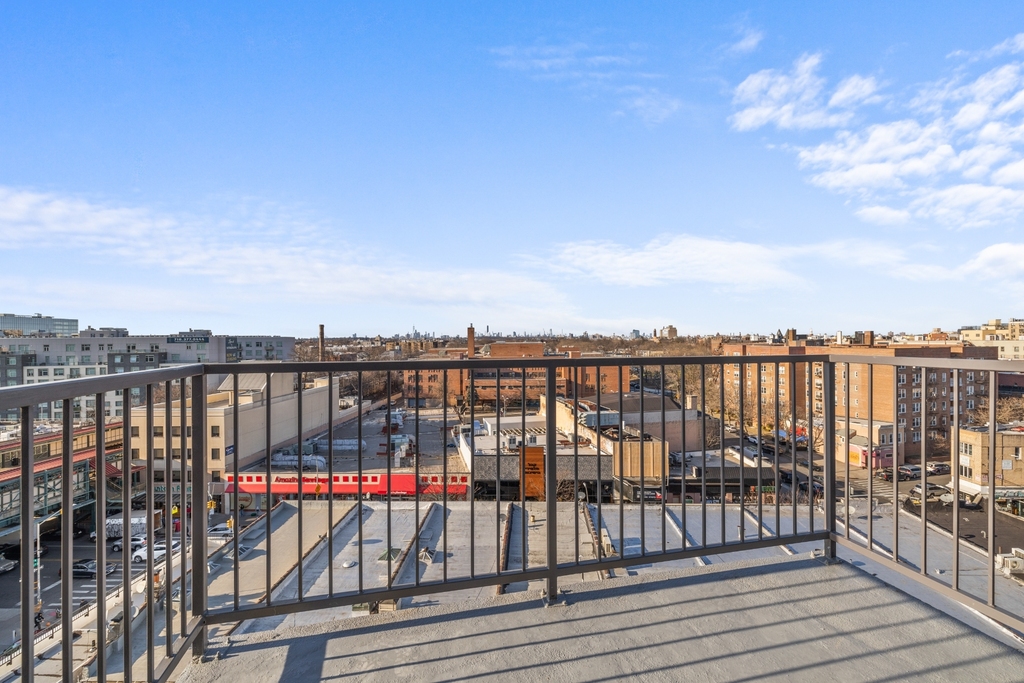 1615 Cedar Street - Photo 8