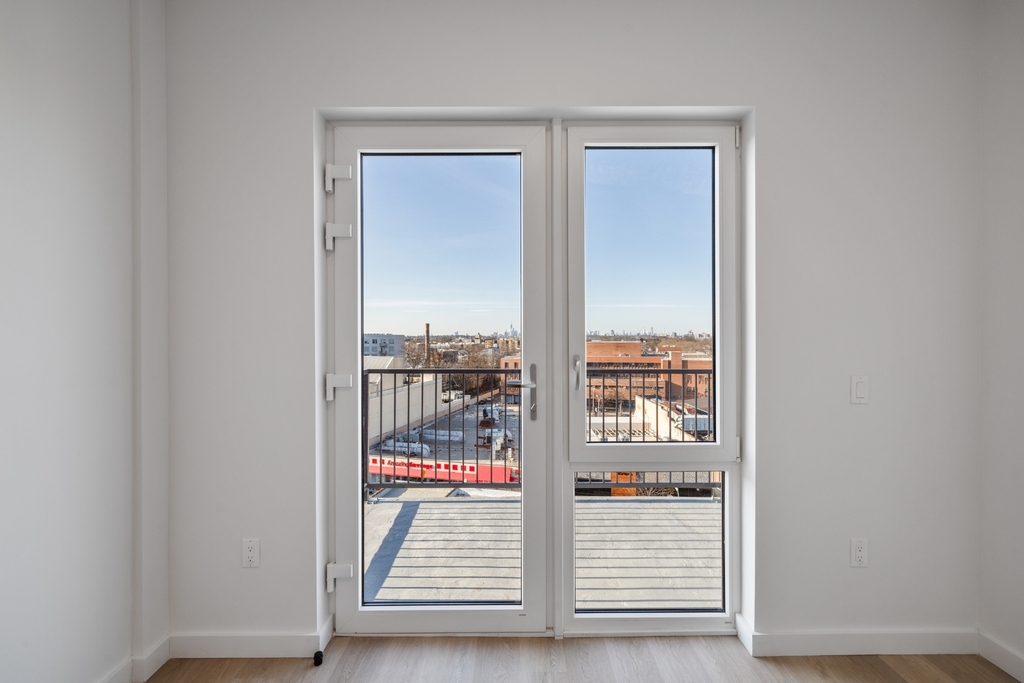 1615 Cedar Street - Photo 7