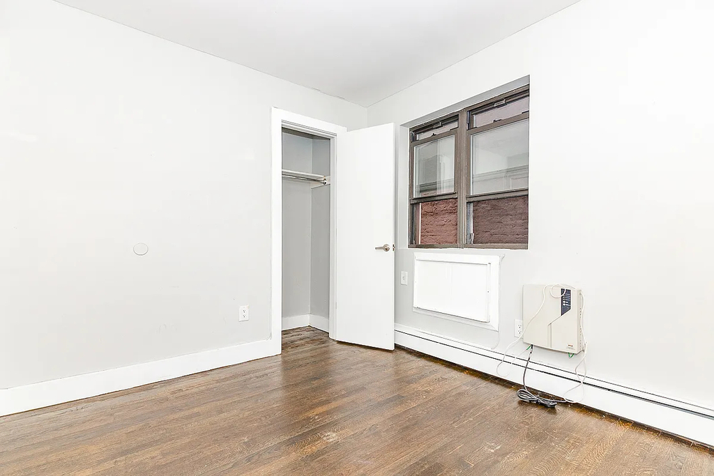 207 Schaefer Street - Photo 11