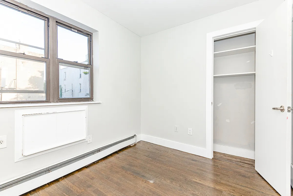 207 Schaefer Street - Photo 6