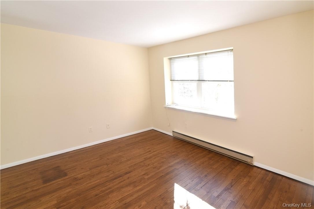 260 West Street - Photo 9