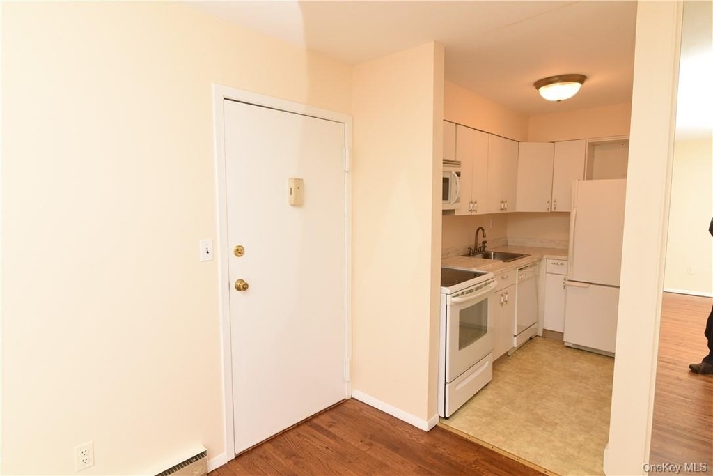 260 West Street - Photo 0