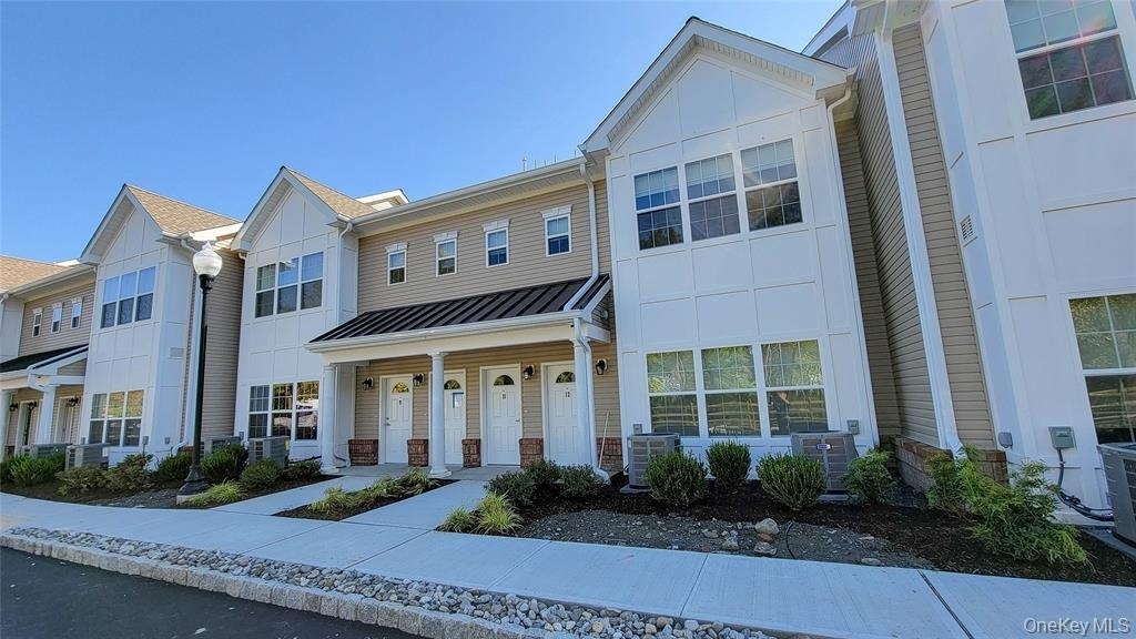 260 W Main Street - Photo 17