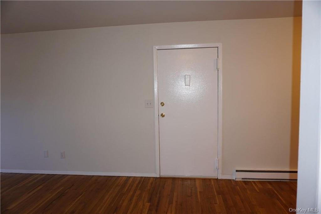 260 West Street - Photo 4
