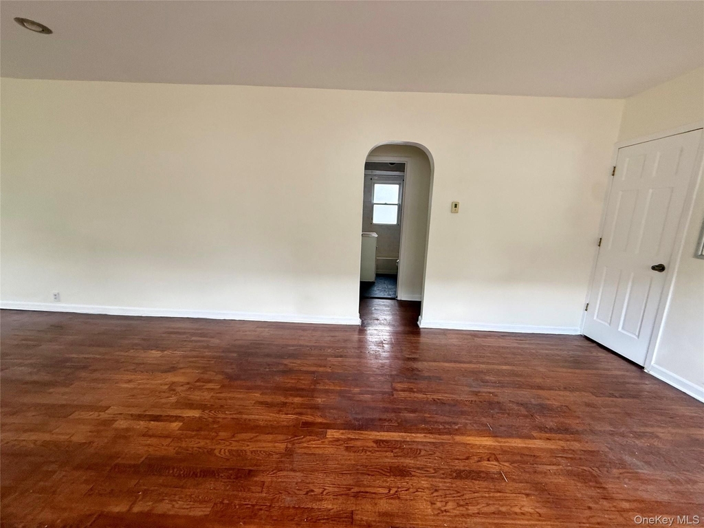 175 S Brookside Avenue - Photo 10