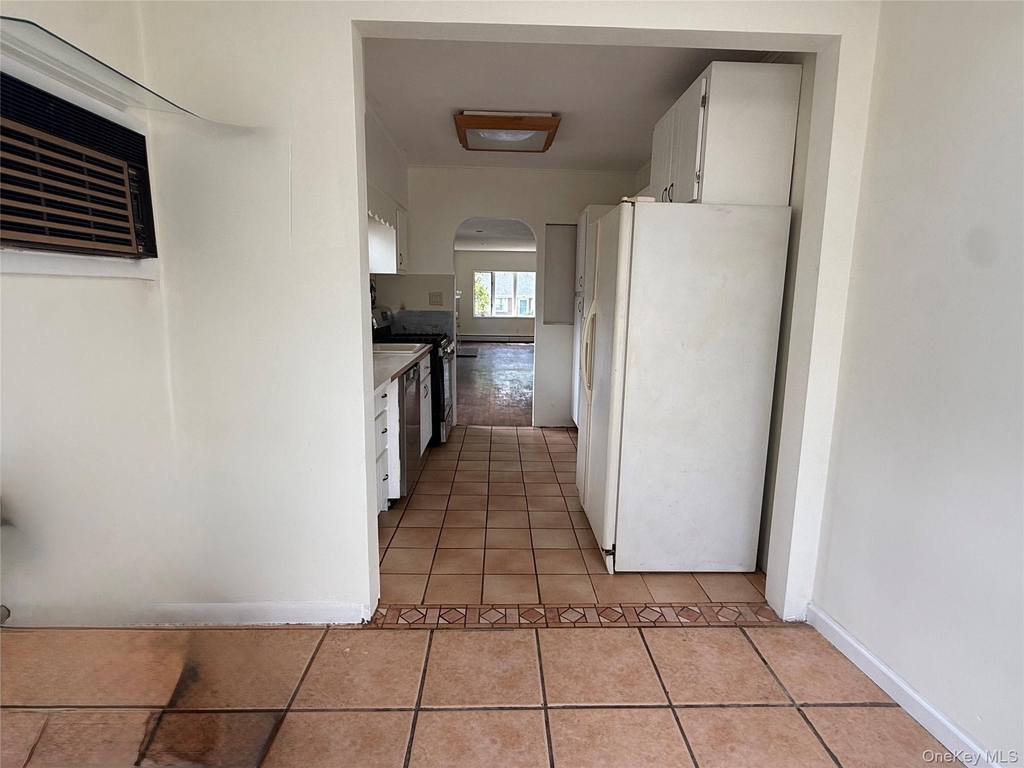 175 S Brookside Avenue - Photo 13