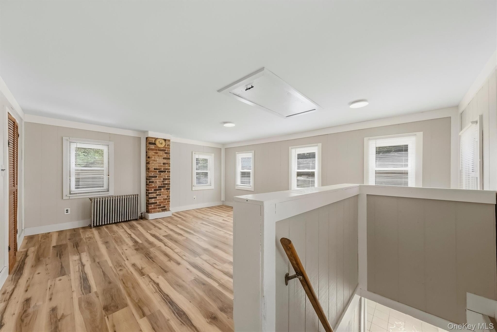 212 Center Street - Photo 5