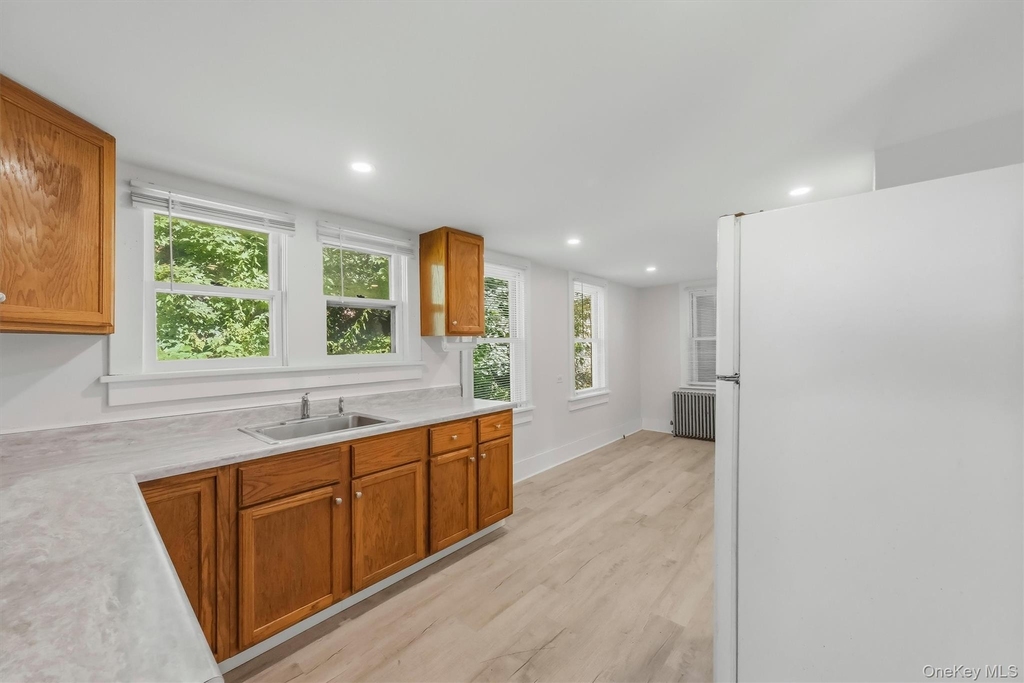 212 Center Street - Photo 21