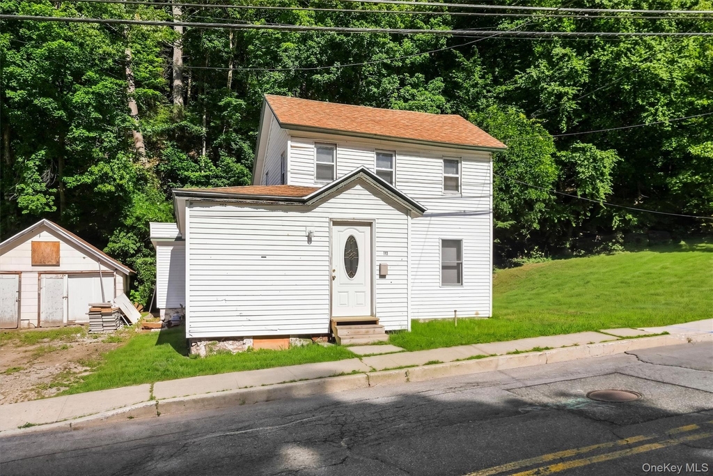 212 Center Street - Photo 2