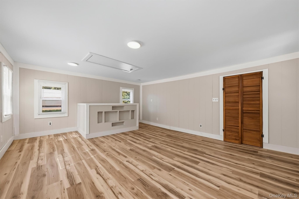 212 Center Street - Photo 8