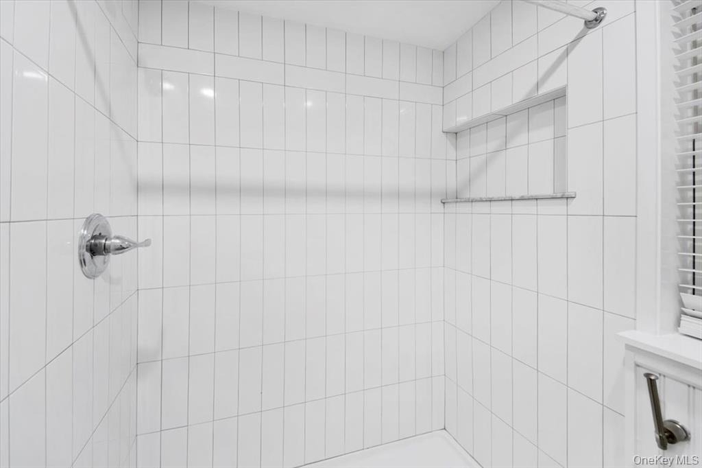 39 Helena Avenue - Photo 14