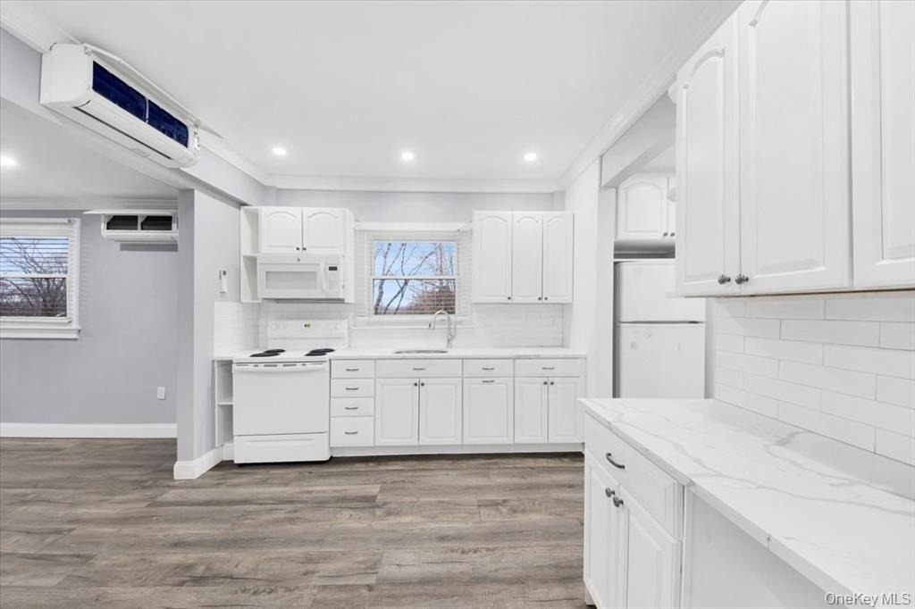 39 Helena Avenue - Photo 8