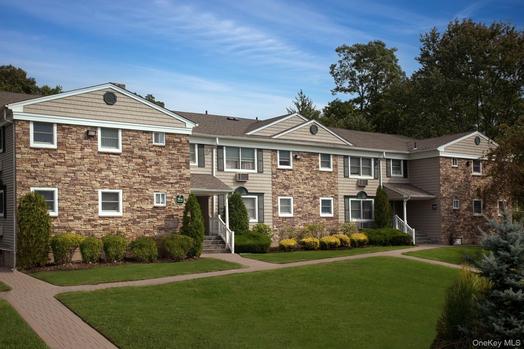 35 Elliot Place - Photo 0
