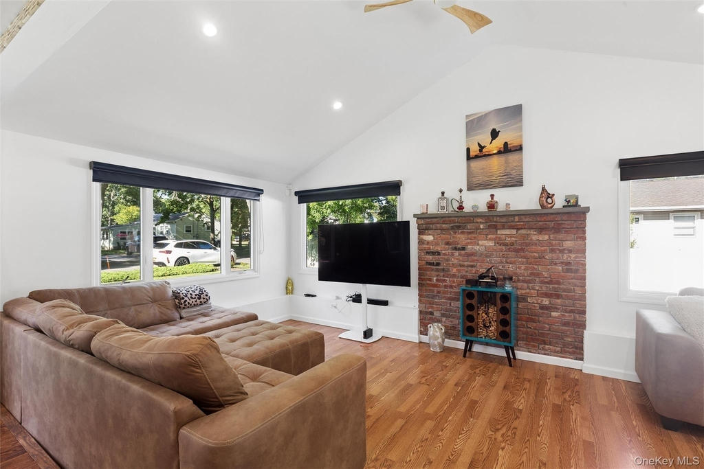 27 Atlantic Avenue - Photo 11