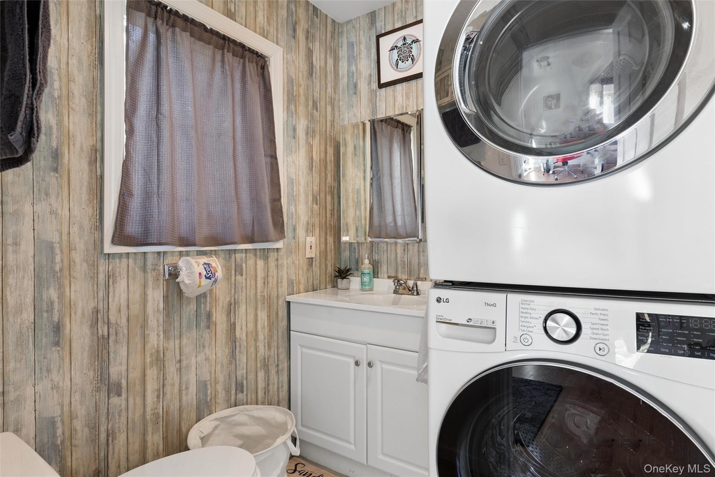 27 Atlantic Avenue - Photo 18