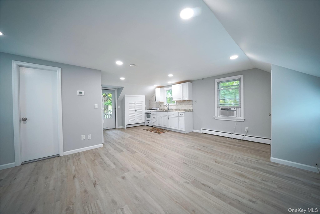 16 Brook St - Photo 48