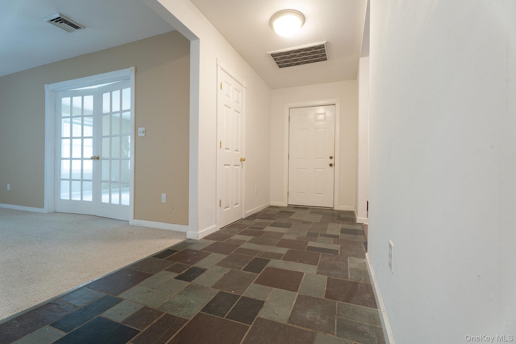 1-18 Willow Way - Photo 3