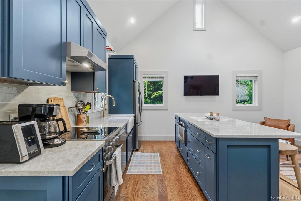 103 Hastings Avenue - Photo 4