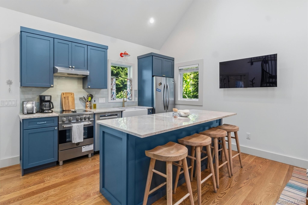 103 Hastings Avenue - Photo 8