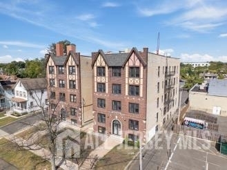 118 W 2 Street - Photo 0