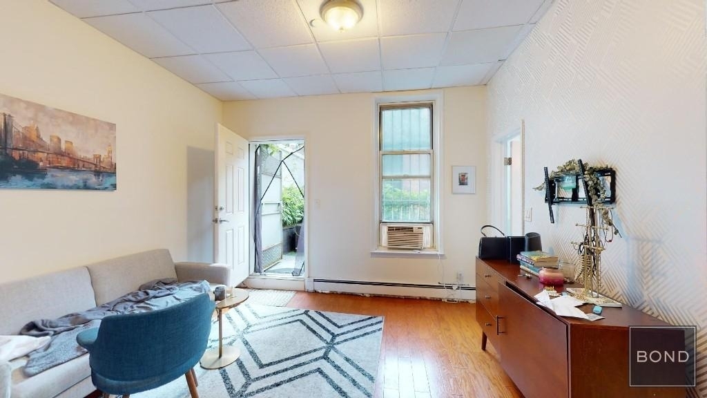 794 Lexington Avenue - Photo 1