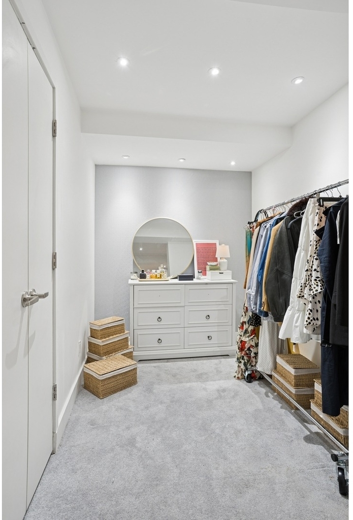 254 Park Avenue S - Photo 6