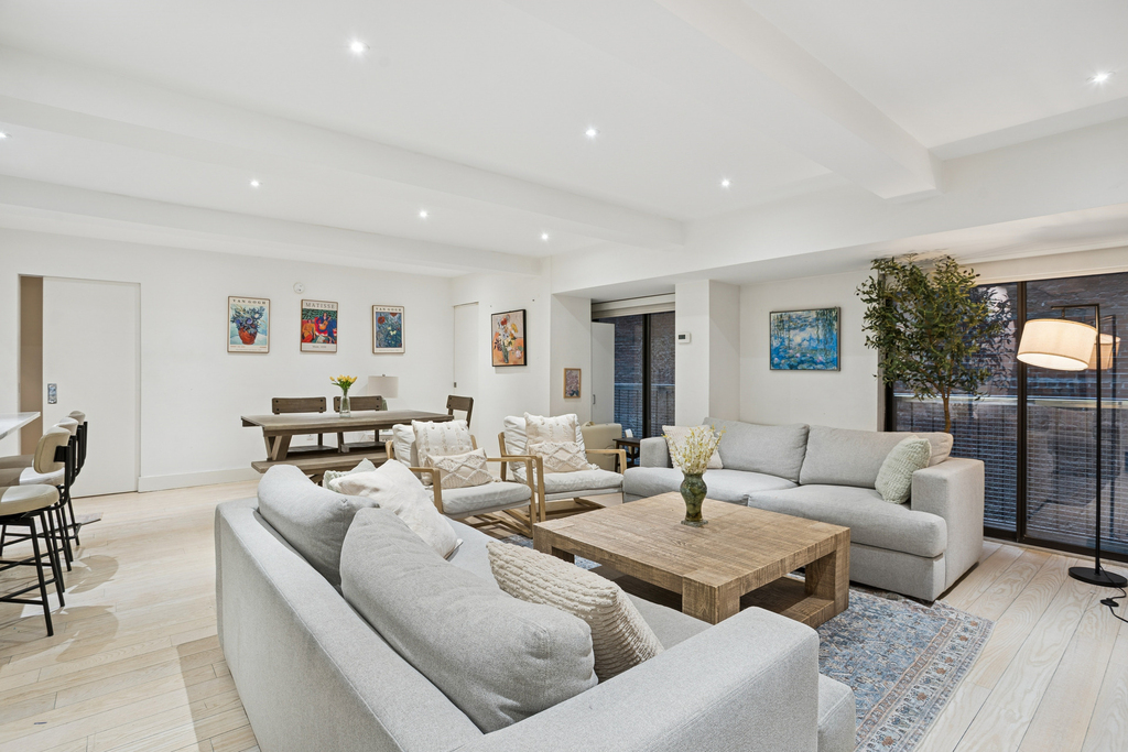 254 Park Avenue S - Photo 2