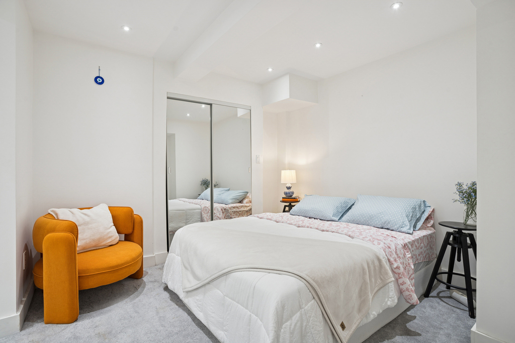 254 Park Avenue S - Photo 8