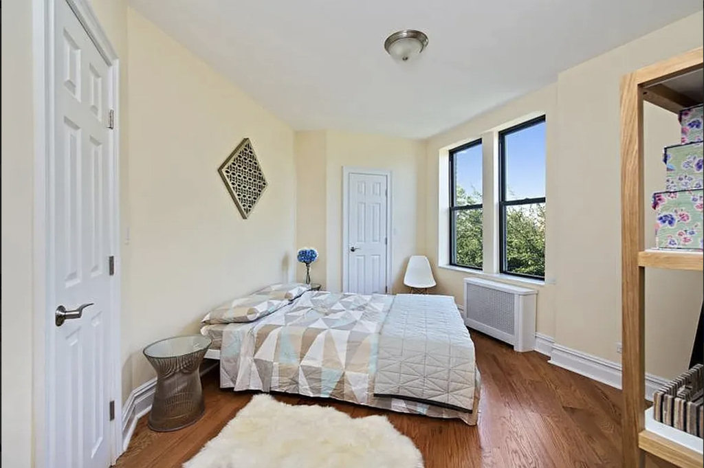 750 Riverside Drive - Photo 6