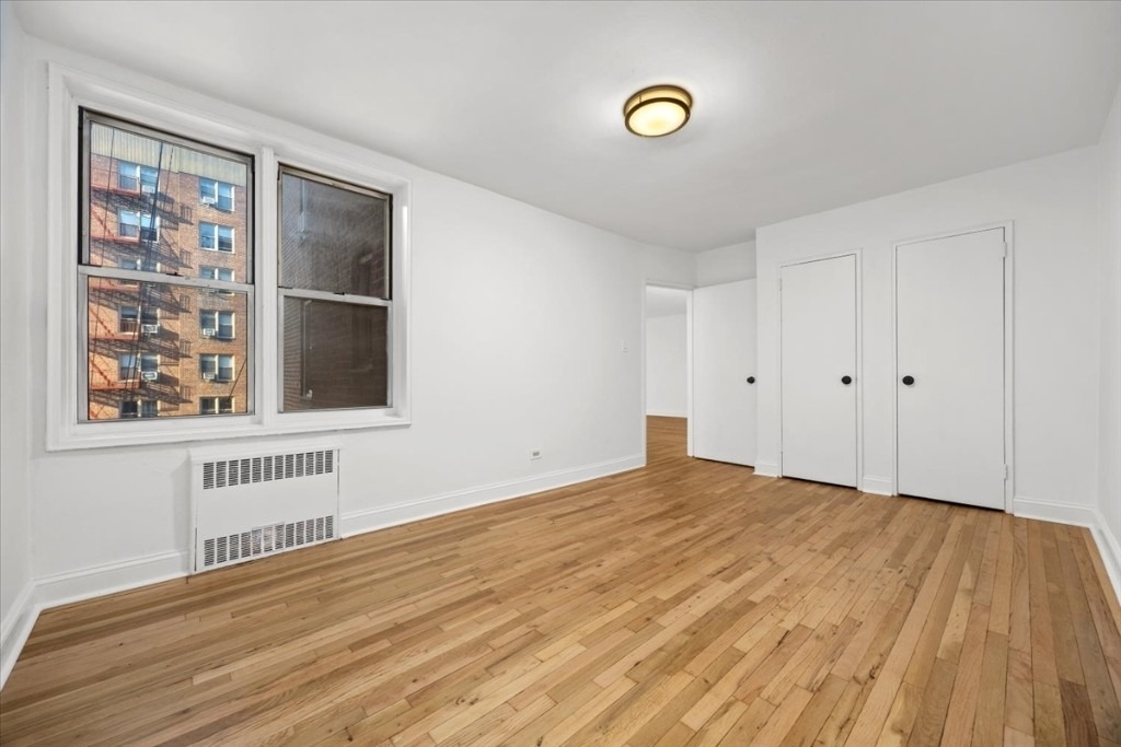 67-30 Clyde Street - Photo 8