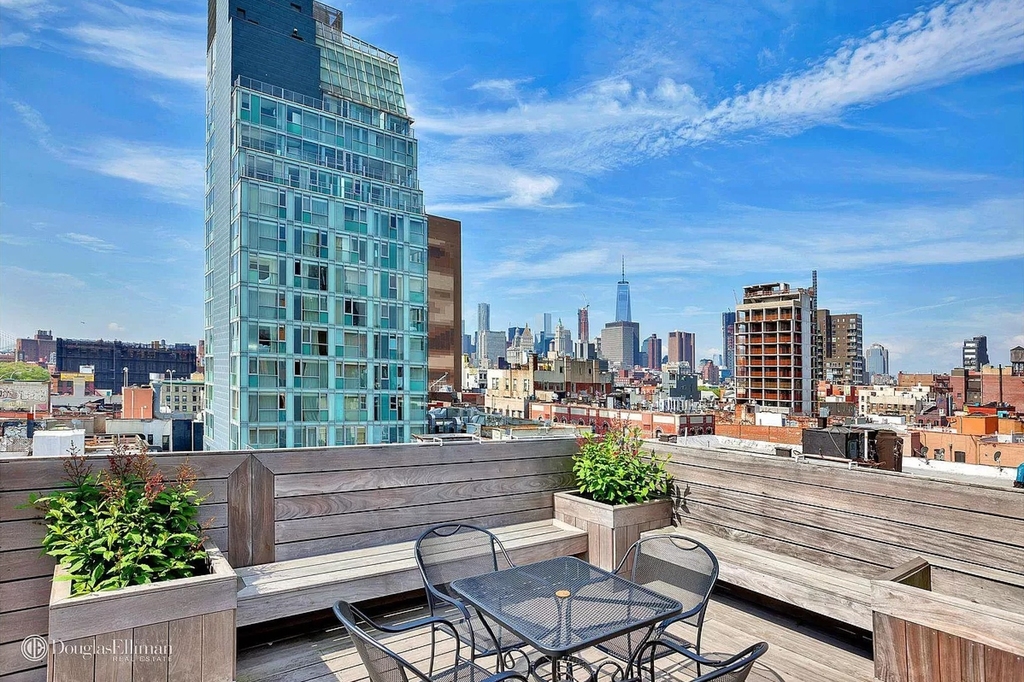 133 Essex Street - Photo 10