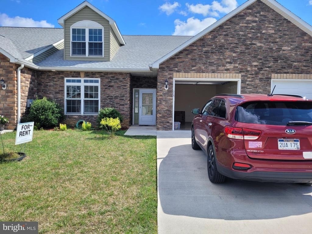 315 Baltusrol Drive - Photo 1